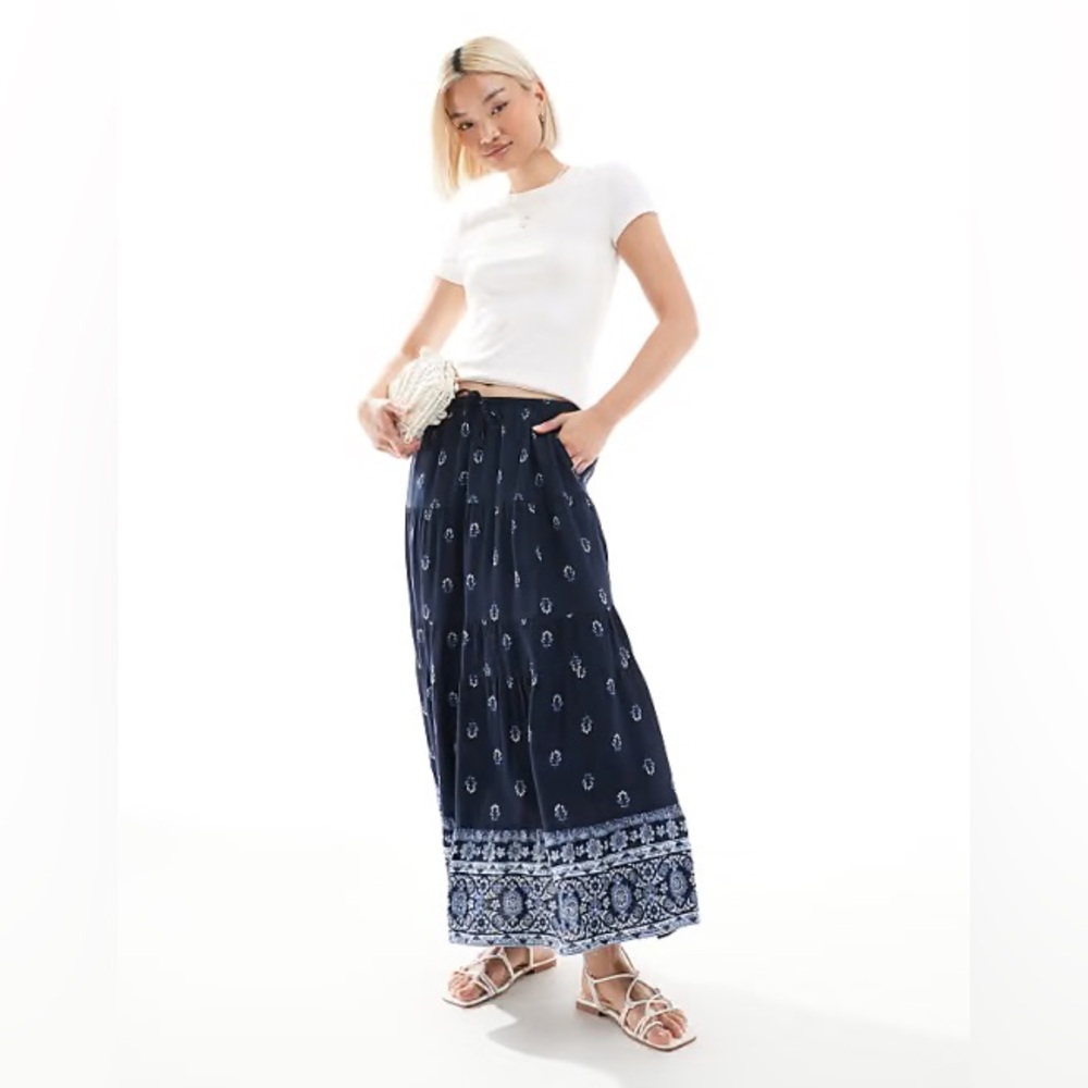 Hollister Navy Border-Print Maxi Skirt